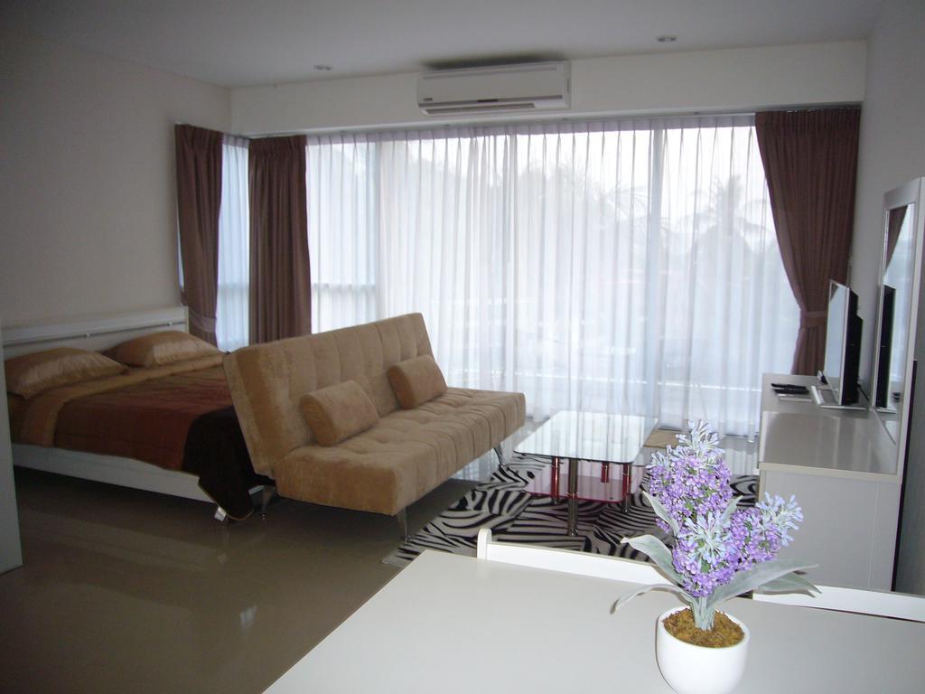 Chic Condominium Unit A303, A306, A307, A308, A406 Karon Екстериор снимка